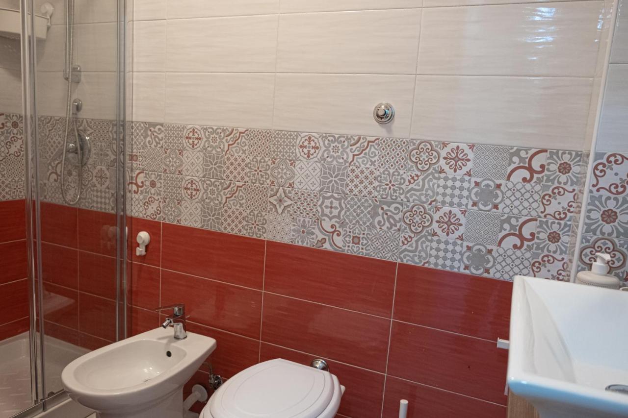 Le Dimore Di Emilia - Casa Bea 那不勒斯 外观 照片